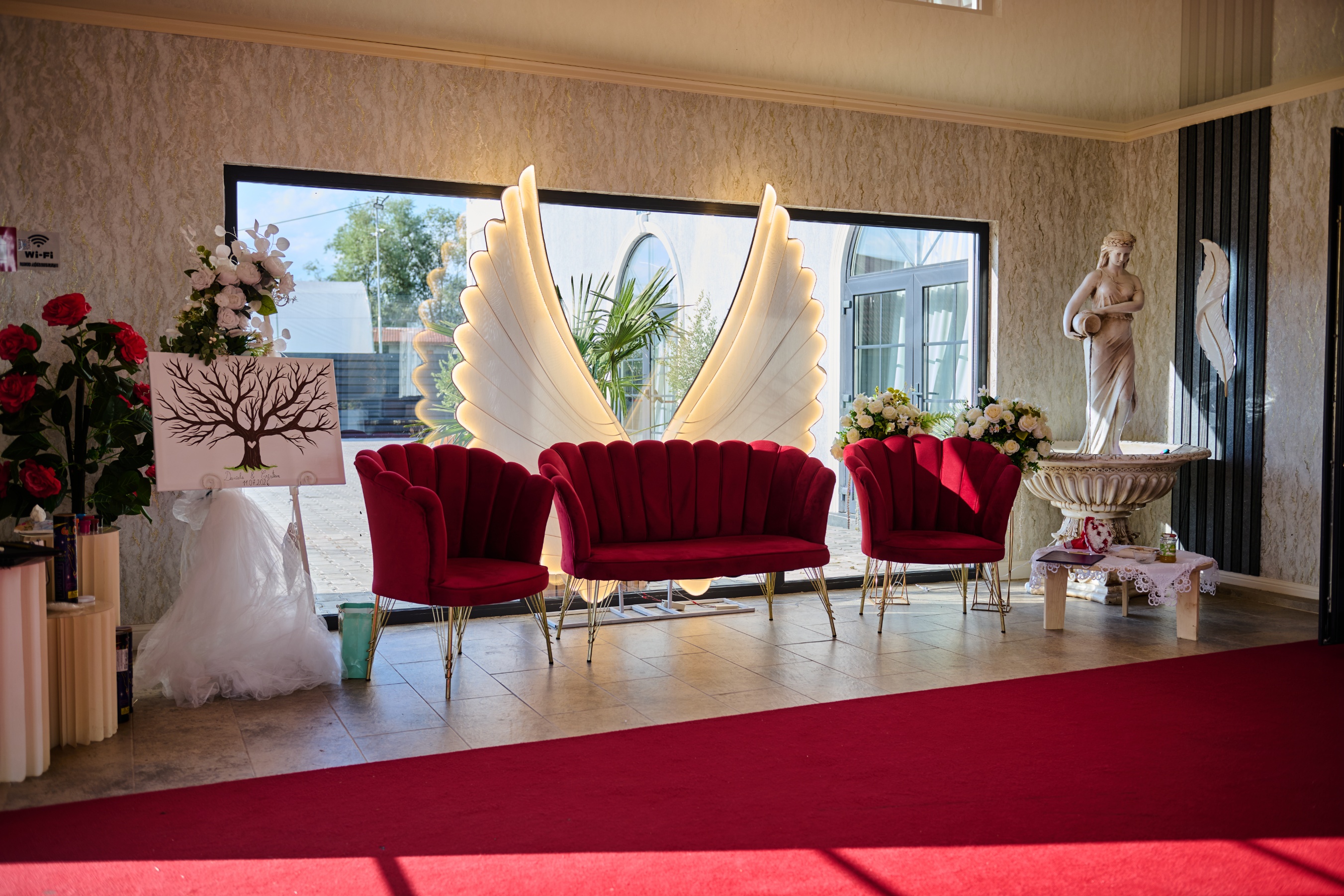 Nuntă elegantă cu decor floral